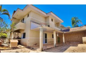 Casa 3 Quartos com Suíte em Arniqueiras